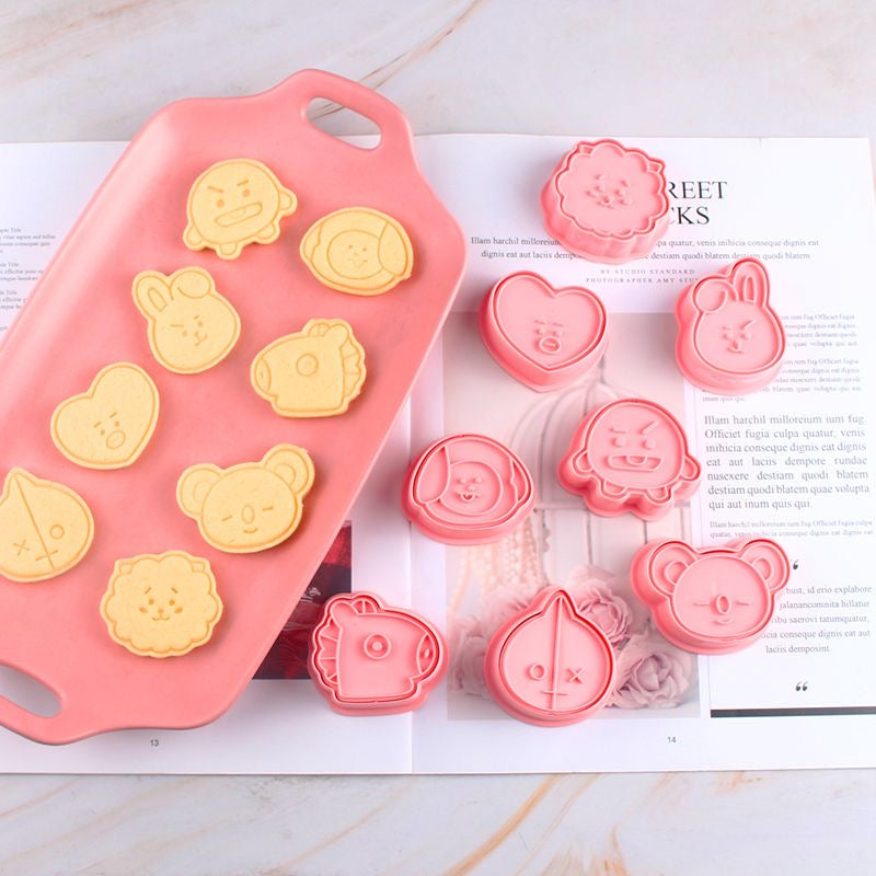 BTS BT21 Cookie Cutter 8pcs Set